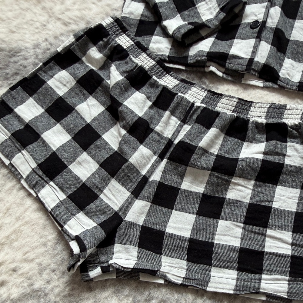 🔥4/$20 Flannel Pajama Set - Picture 13 of 14